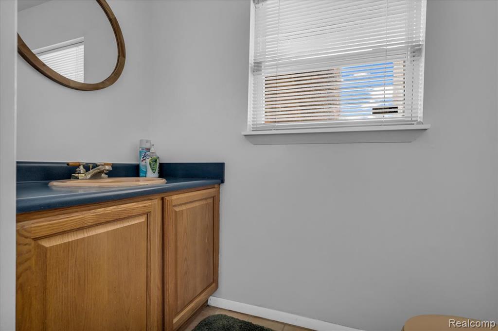 845 Canter Lane, Auburn Hills, MI 48326 — Photo 30
