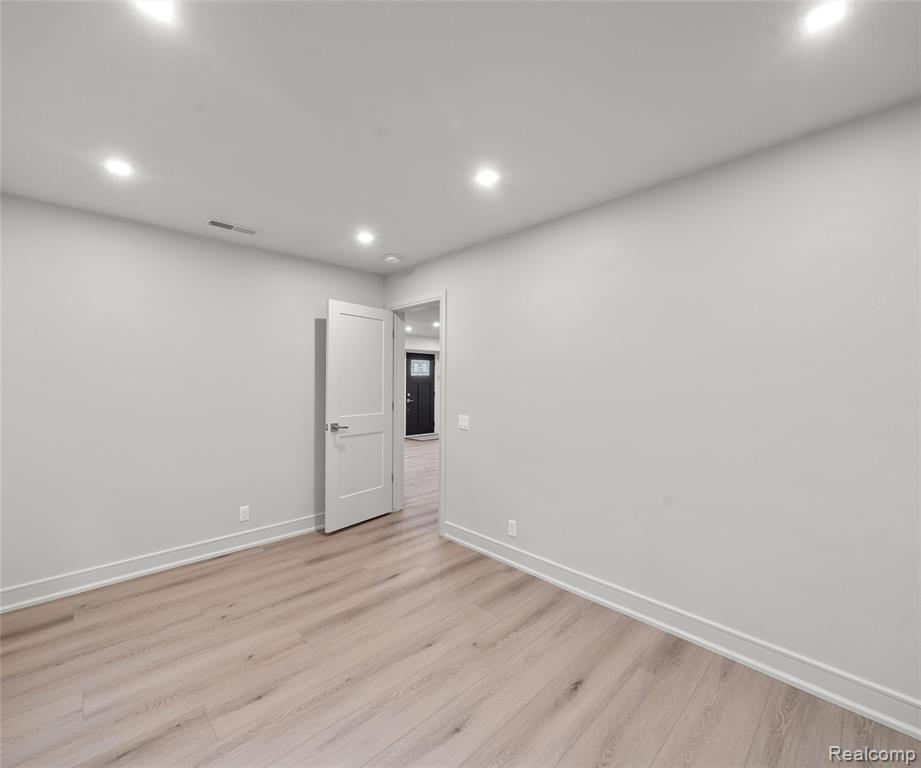 462 EAST Street, Northville, MI 48167 — Photo 13