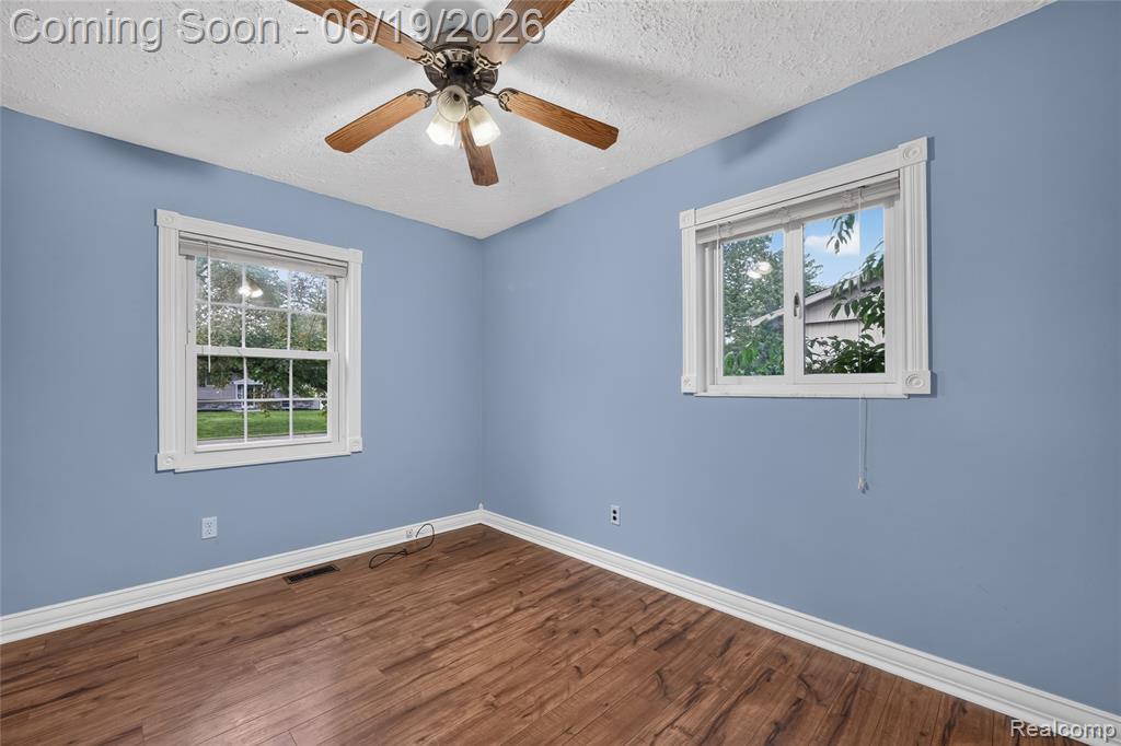 778 Manzano Drive, Wolverine Lake, MI 48390 — Photo 23