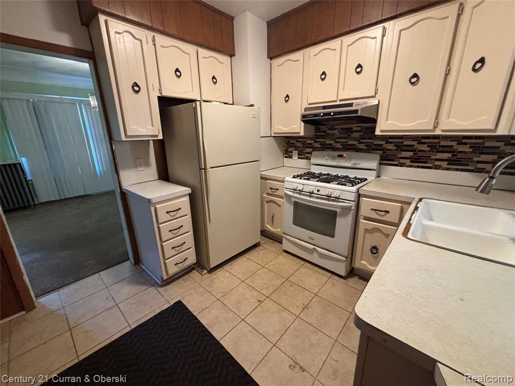 3237 Calvert Street - Photo 2