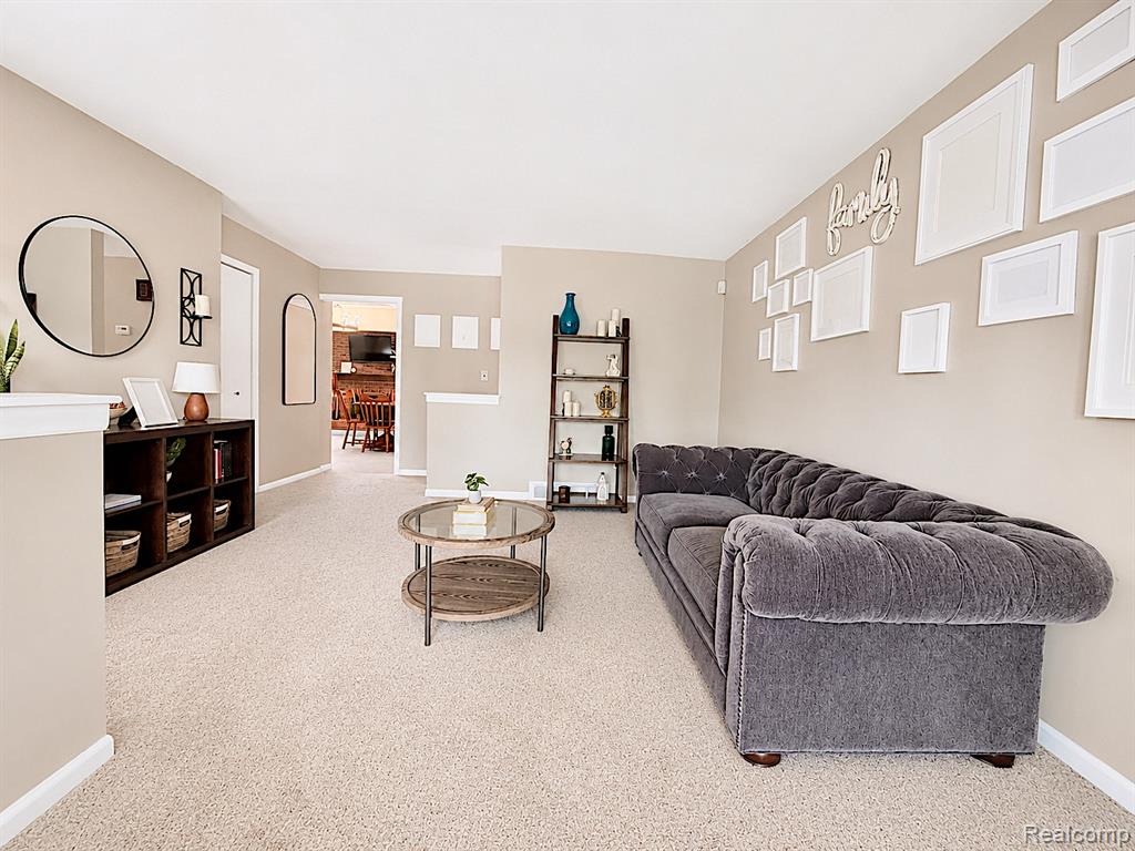 39217 Bramblebush Court, Clinton Twp, MI 48038 — Photo 4