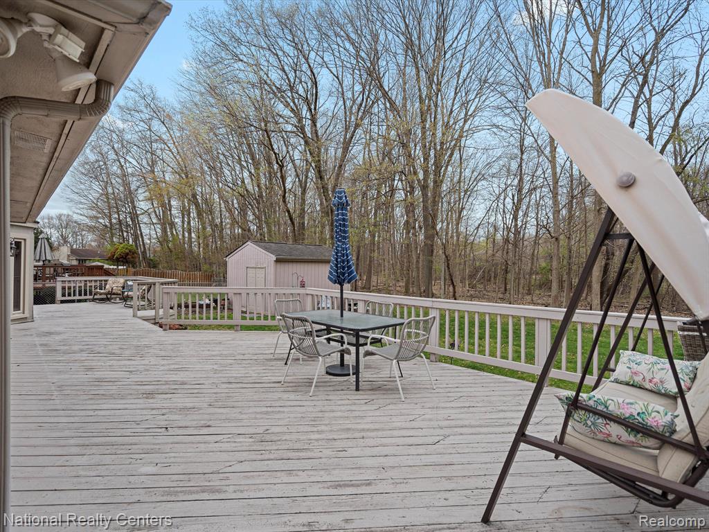 46369 SPRINGHILL Drive, Shelby Twp, MI 48317 — Photo 29
