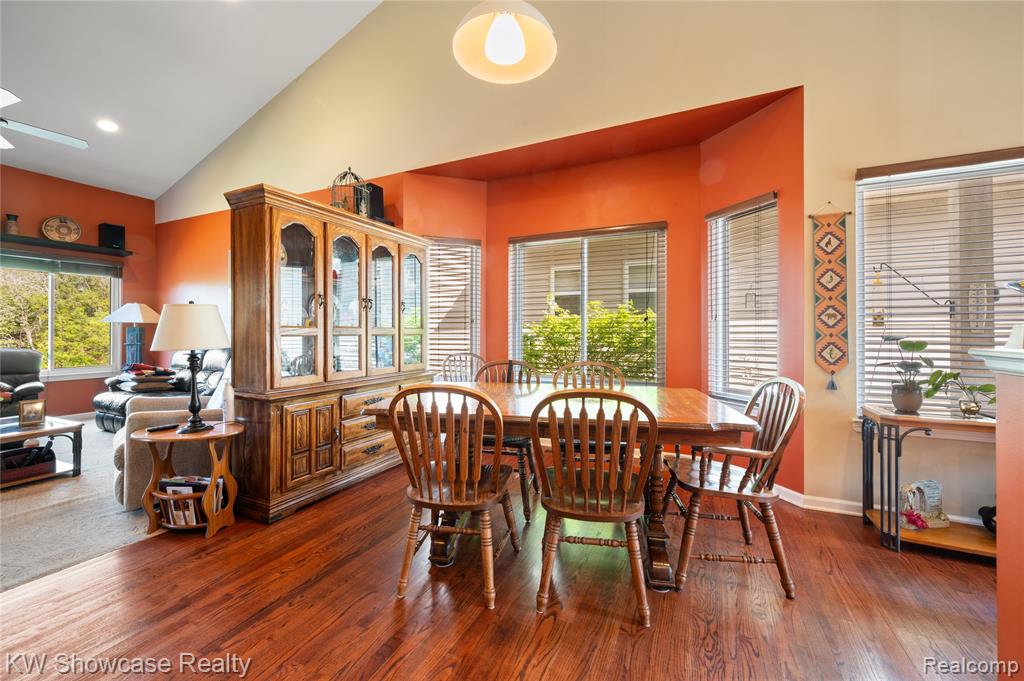 727 Mill Pointe Drive, 16, Milford, MI 48381 — Photo 10