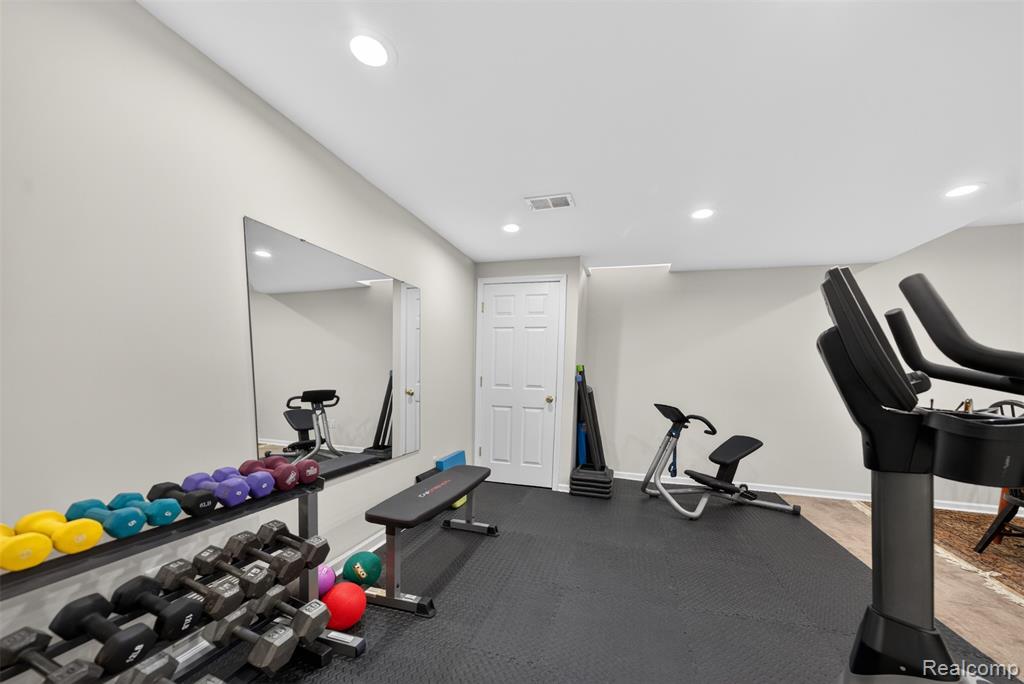 41621 Hempshire Street, Novi, MI — Photo 52