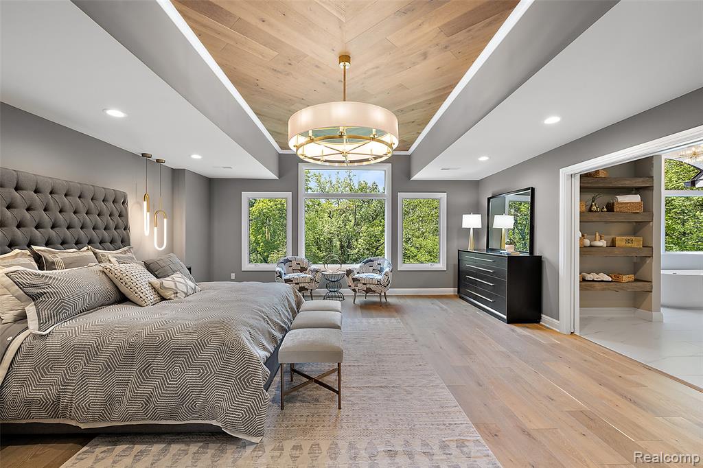 3268 Willis Drive, Oakland, MI, 48306