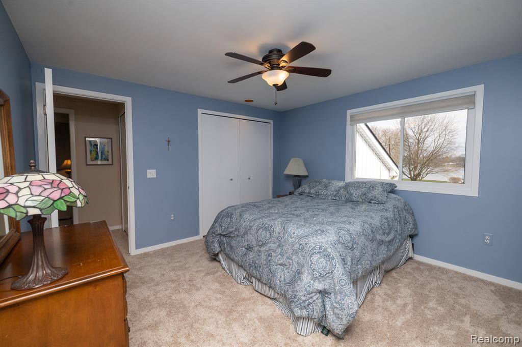 762 Golden Shores, White Lake, MI — Photo 32