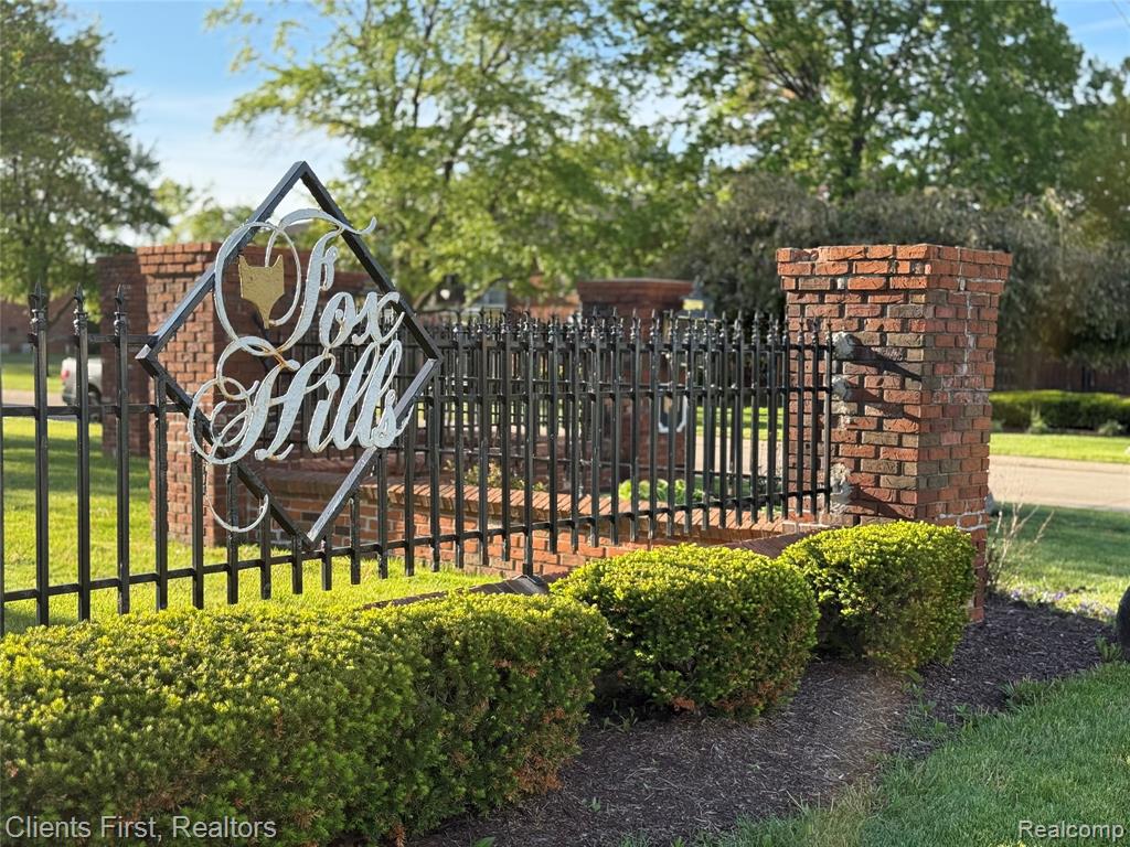 426 Fox Hills Drive N, 8, Bloomfield Hills, MI 48304 — Photo 19