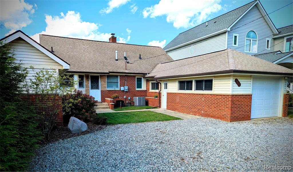 2525 Davista Drive, Highland, MI 48356 — Photo 3