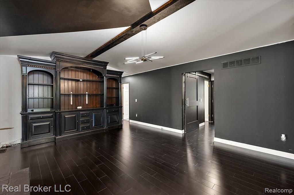 24348 Simmons Drive, Novi, MI — Photo 10