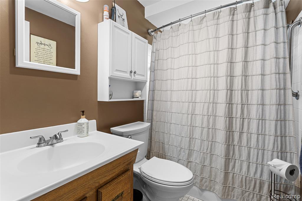 9428 Elm Street, Taylor, MI 48180 — Photo 37