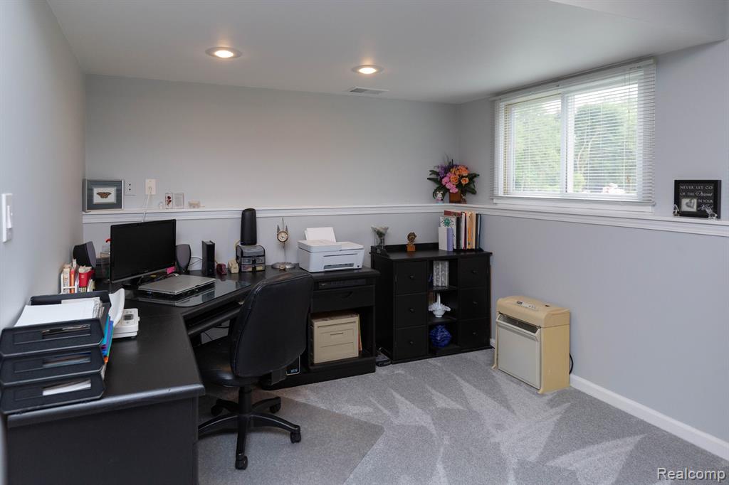 9026 Woodside Road, Northville, MI 48167 — Photo 22