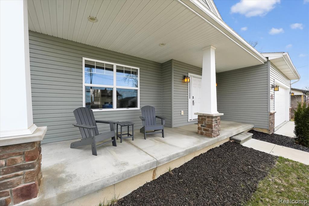 14131 Eastview Drive, Fenton, MI 48430 — Photo 5