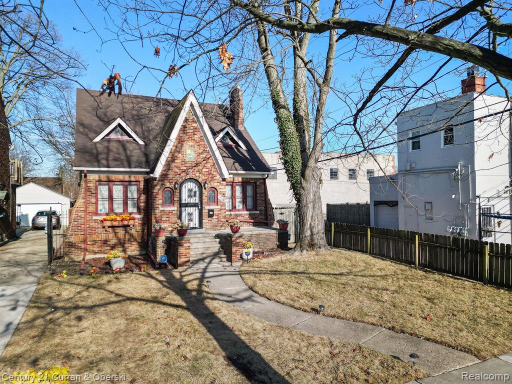 5026 KENSINGTON Avenue, Detroit, MI 48224 — Photo 2