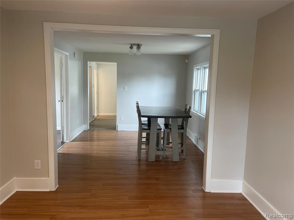 8283 Paige Avenue, Warren, MI 48089 — Photo 5