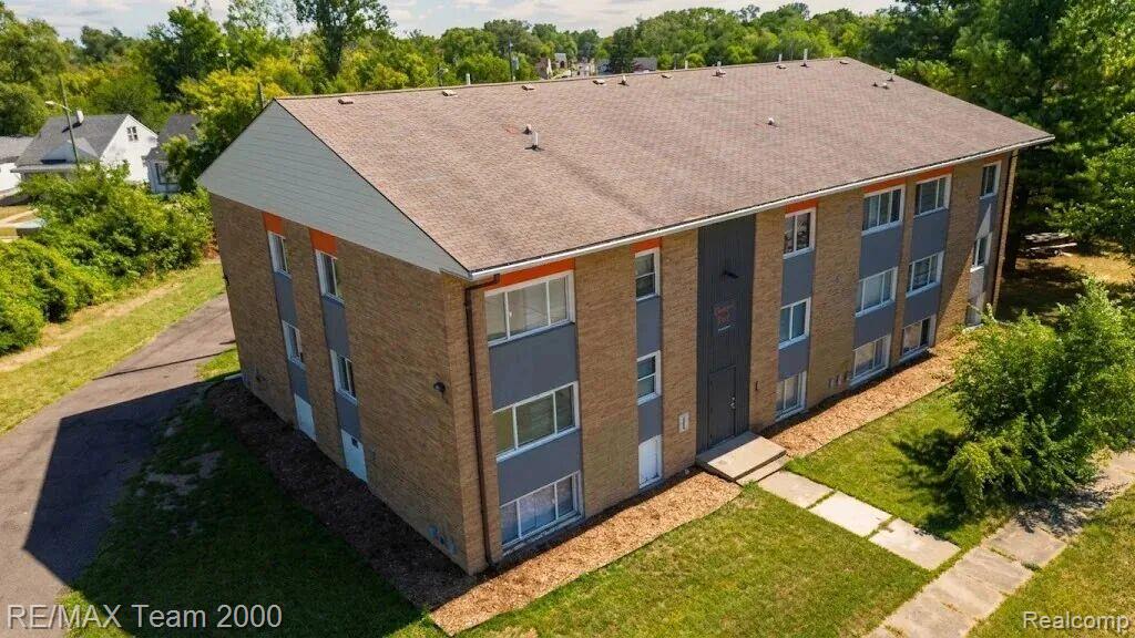 18230 Weaver Street, Detroit, MI 48228