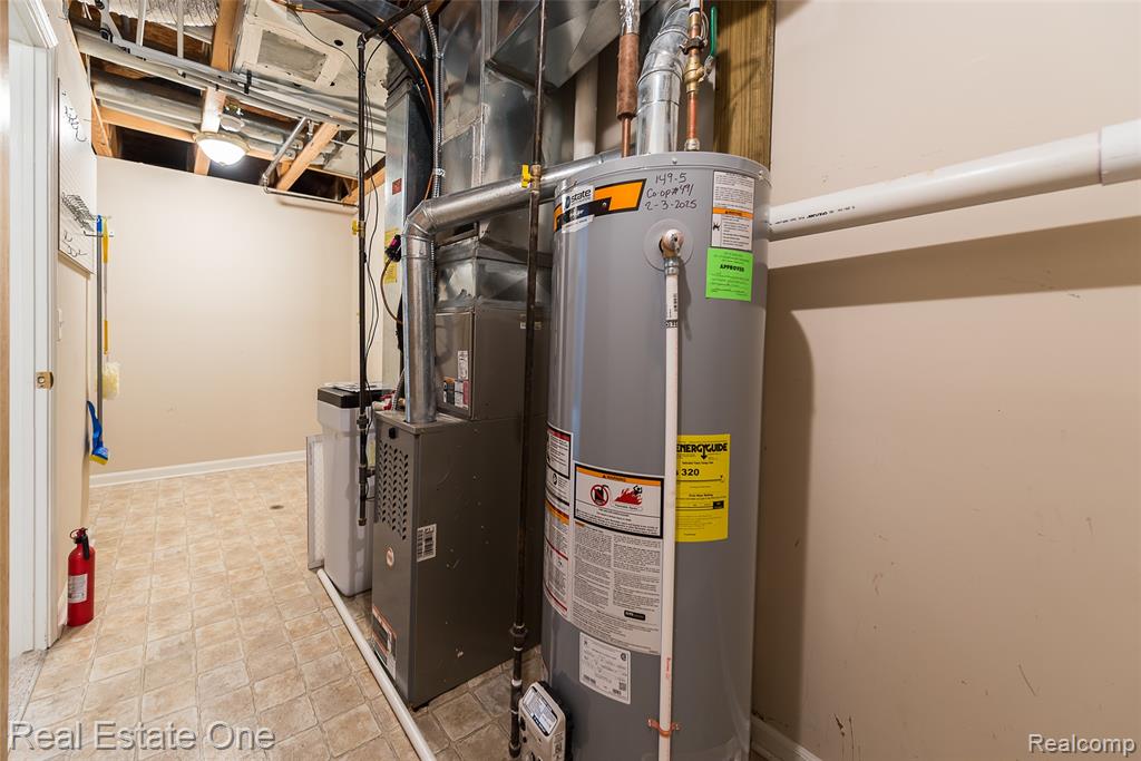 61726 VALLEY FORGE, South Lyon, MI 48178 — Photo 35