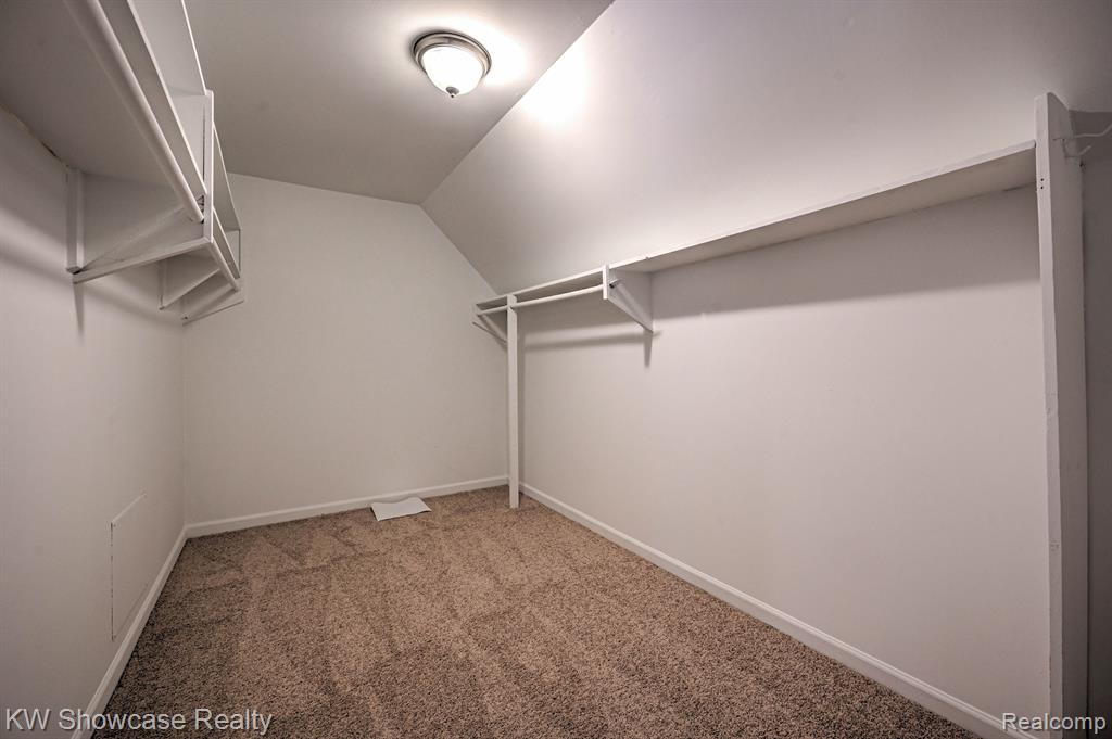 4238 STILL MEADOW Lane, West Bloomfield, MI 48323 — Photo 37