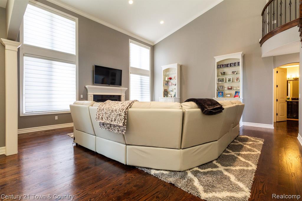 54152 Deer Ridge Court, Rochester, MI 48307 — Photo 11