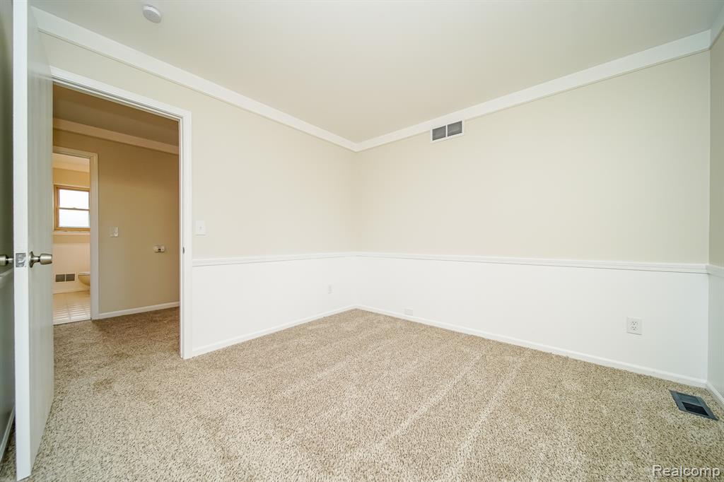 547 Orchard Street, Wyandotte, MI 48192 — Photo 53