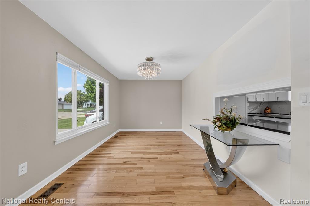 40014 Eagle Drive, Sterling Heights, MI 48310 — Photo 22