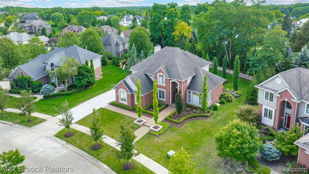 5149 Parkgate Drive, Commerce Twp, MI 48382 — Photo 2