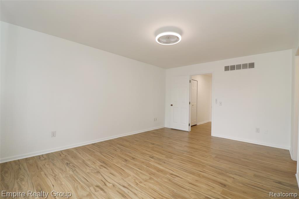 41610 Conner Creek Drive, Canton, MI 48187 — Photo 39