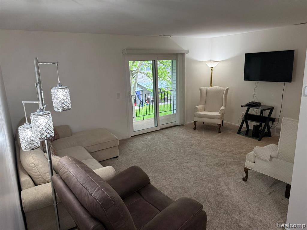 23414 Middlebelt Road, Farmington Hills, MI 48336 — Photo 6