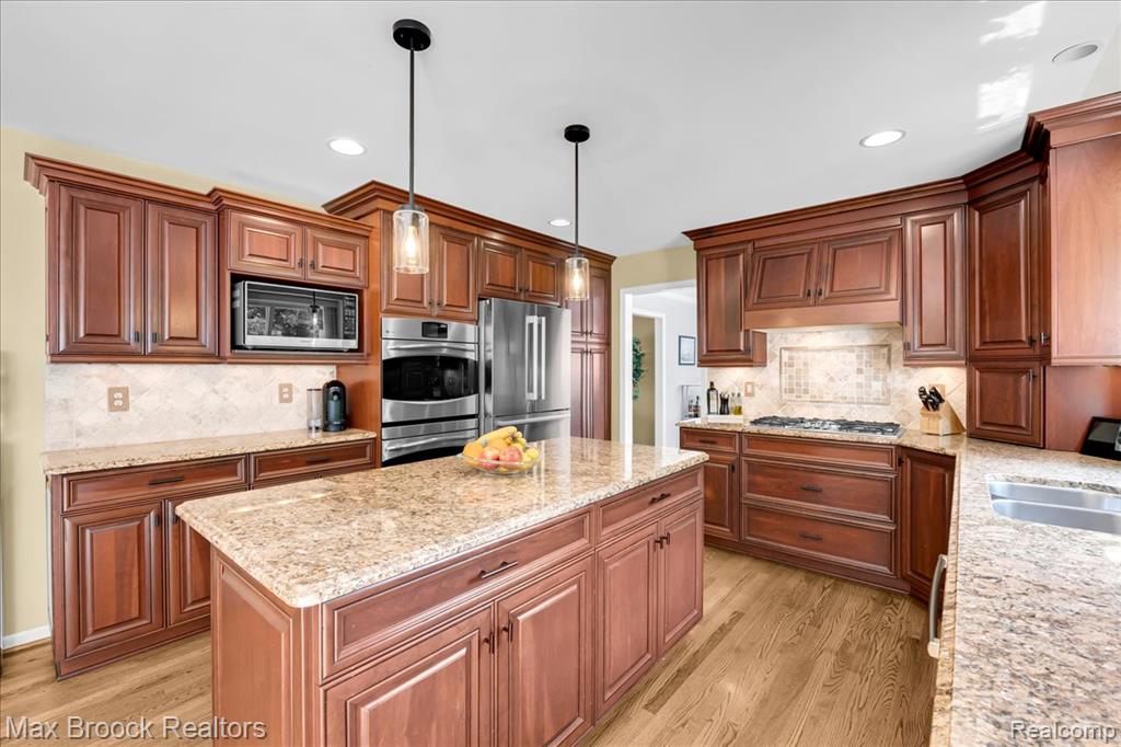 4086 Arcadia Drive, Auburn Hills, MI 48326 — Photo 20