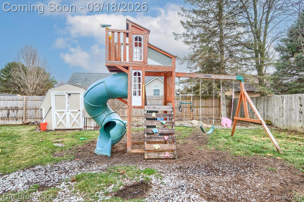 6047 Hearthside Place, Grand Blanc, MI 48439 — Photo 5