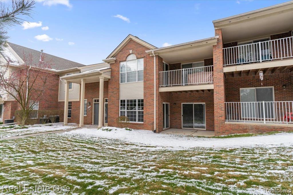 1818 Flagstone Circle, 34, Rochester, MI 48307 — Photo 25