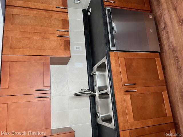 727 E Madge Avenue, Hazel Park, MI 48030 — Photo 11