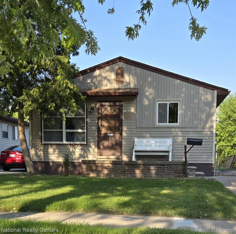 6741 Syracuse Street, Taylor, MI 48180 — front exterior
