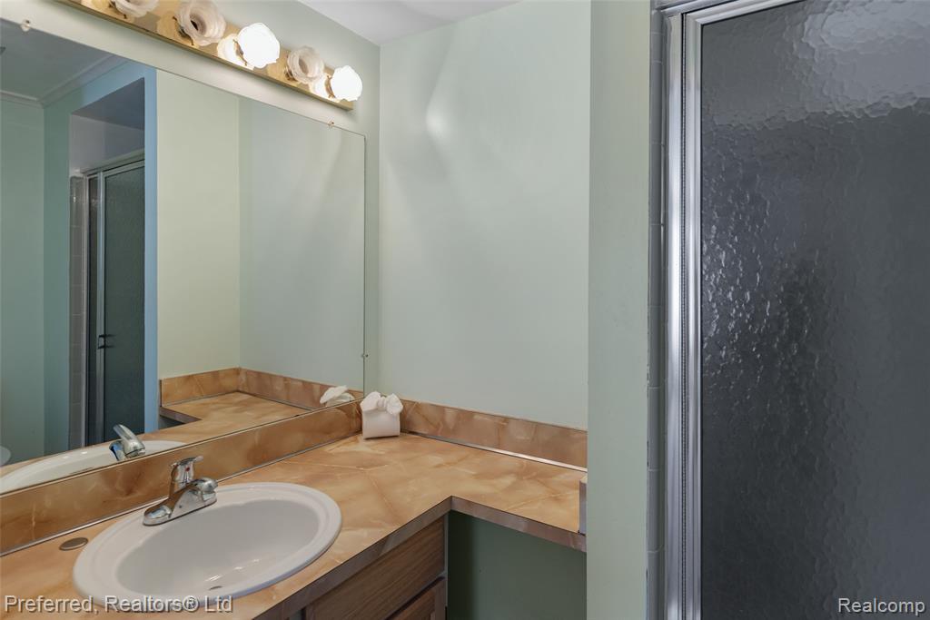 45377 Twining Street, Canton, MI 48187 — Photo 26