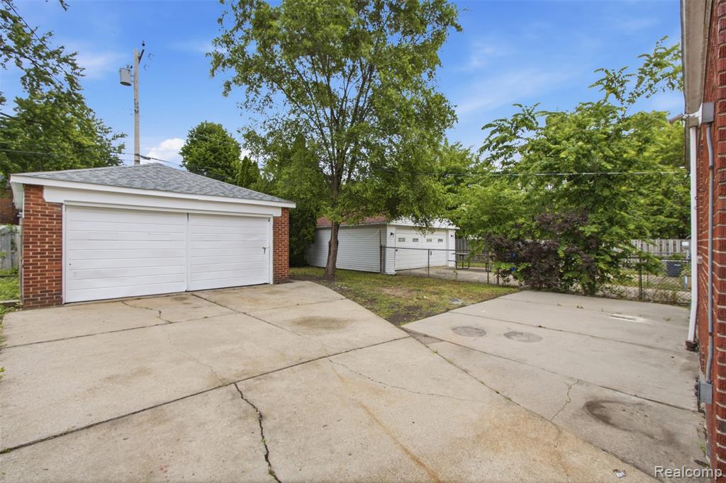 14921 Bringard Drive, Detroit, MI 48205 — Photo 25