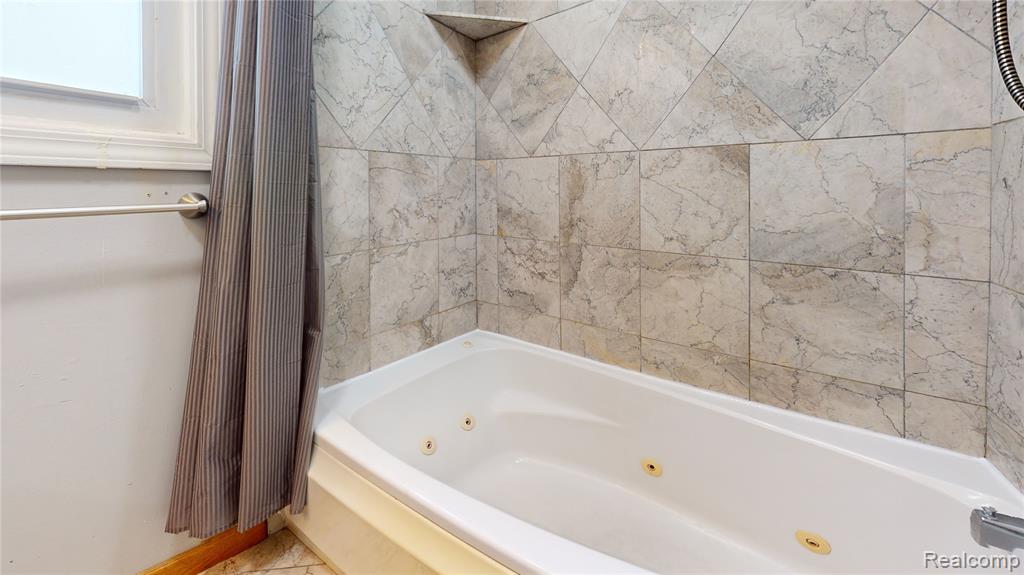773 Owego Drive, Pontiac, MI 48341 — Photo 3