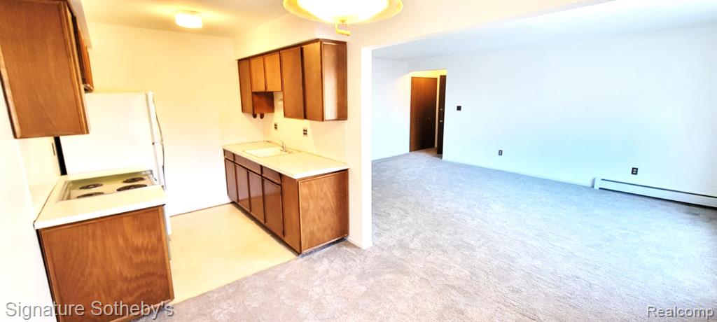 20870 Wildwood, 221, Harper Woods, MI 48225 — Photo 6