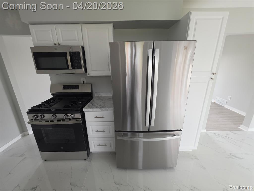 459 New York Avenue, Lincoln Park, MI 48146 — Photo 12