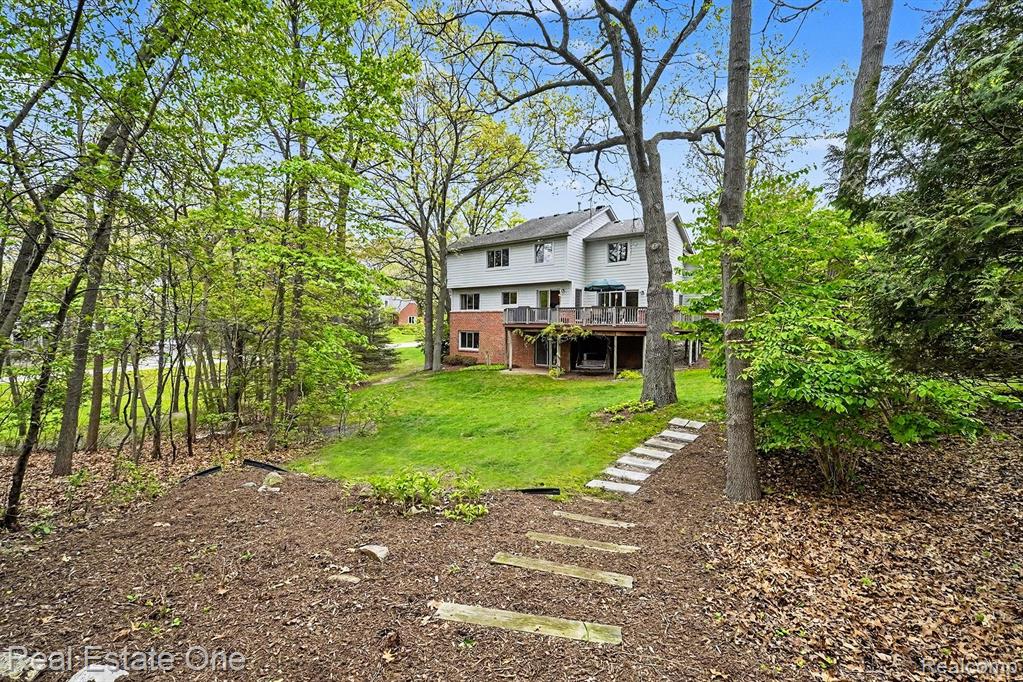 8189 High Point Trail, White Lake, MI — Photo 43