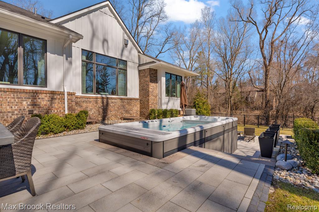 4887 WYE OAK Road, Bloomfield Hills, MI 48301 — Photo 56