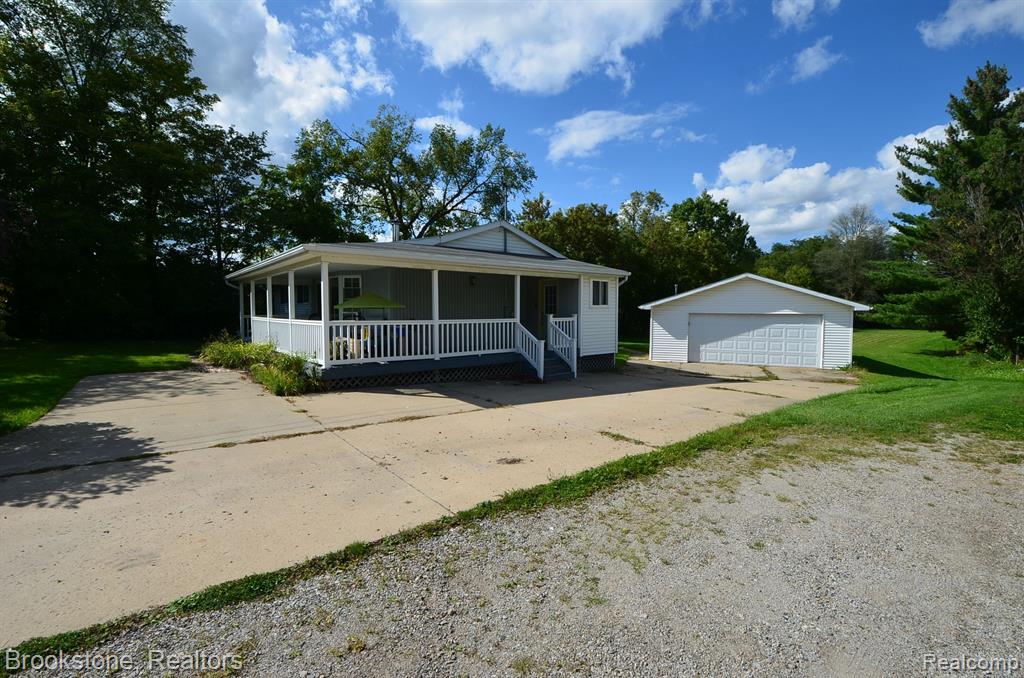 10083 HEGEL Road, Goodrich Vlg, MI — Photo 24