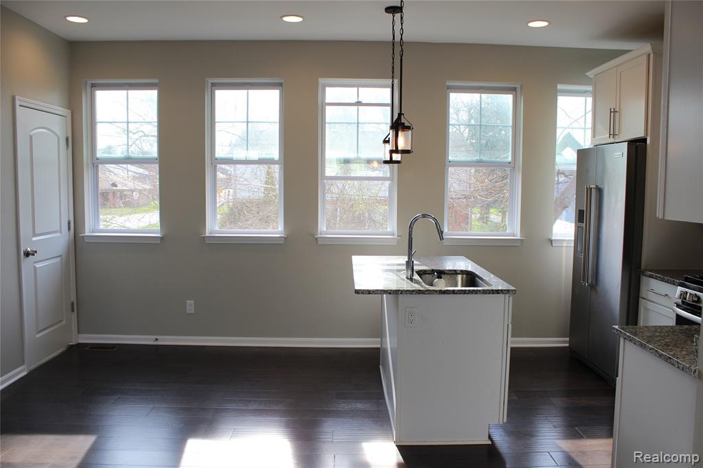5911 PICALL Drive, Troy, MI 48098 — Photo 4