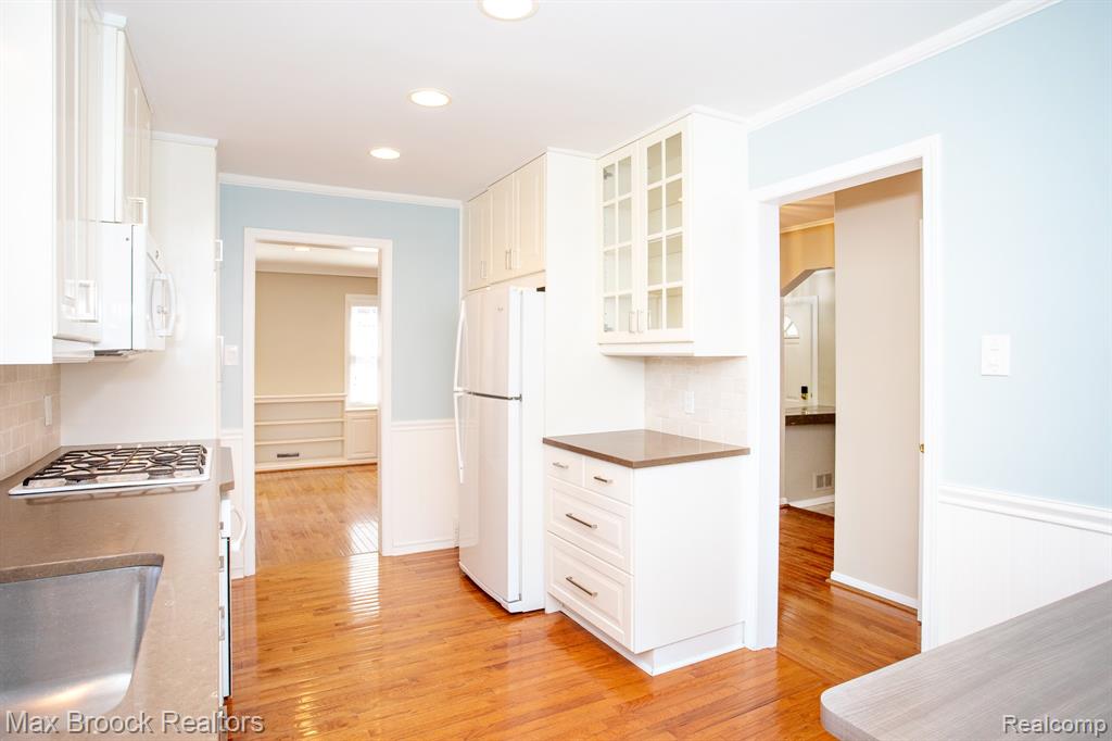 26614 Humber Street, Huntington Woods, MI — Photo 19
