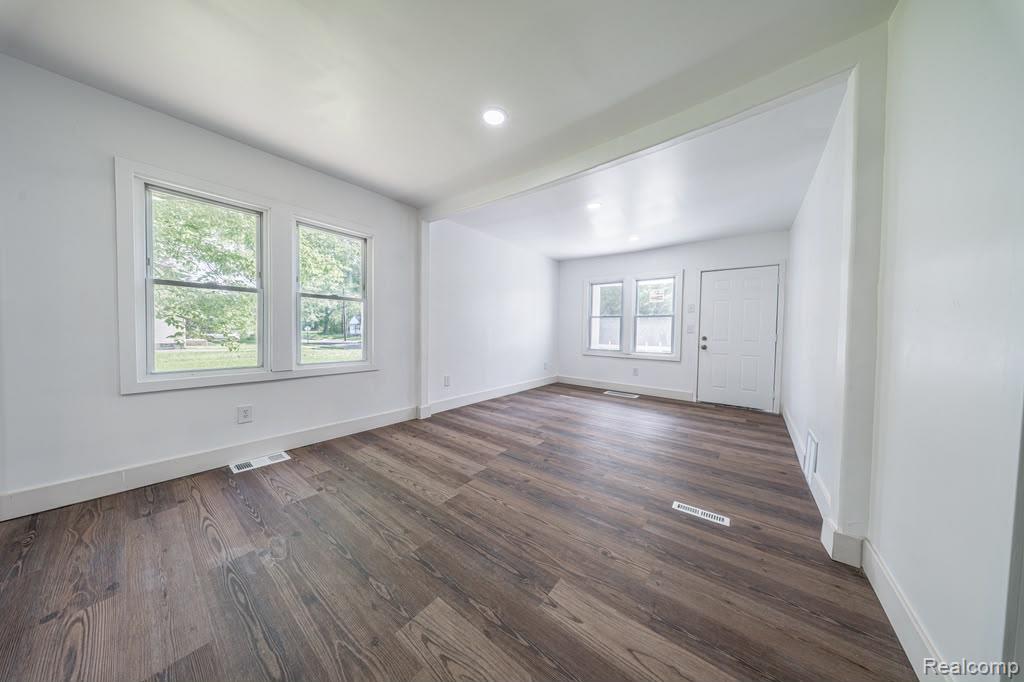 18486 Trinity Street, Detroit, MI 48219 — Photo 9