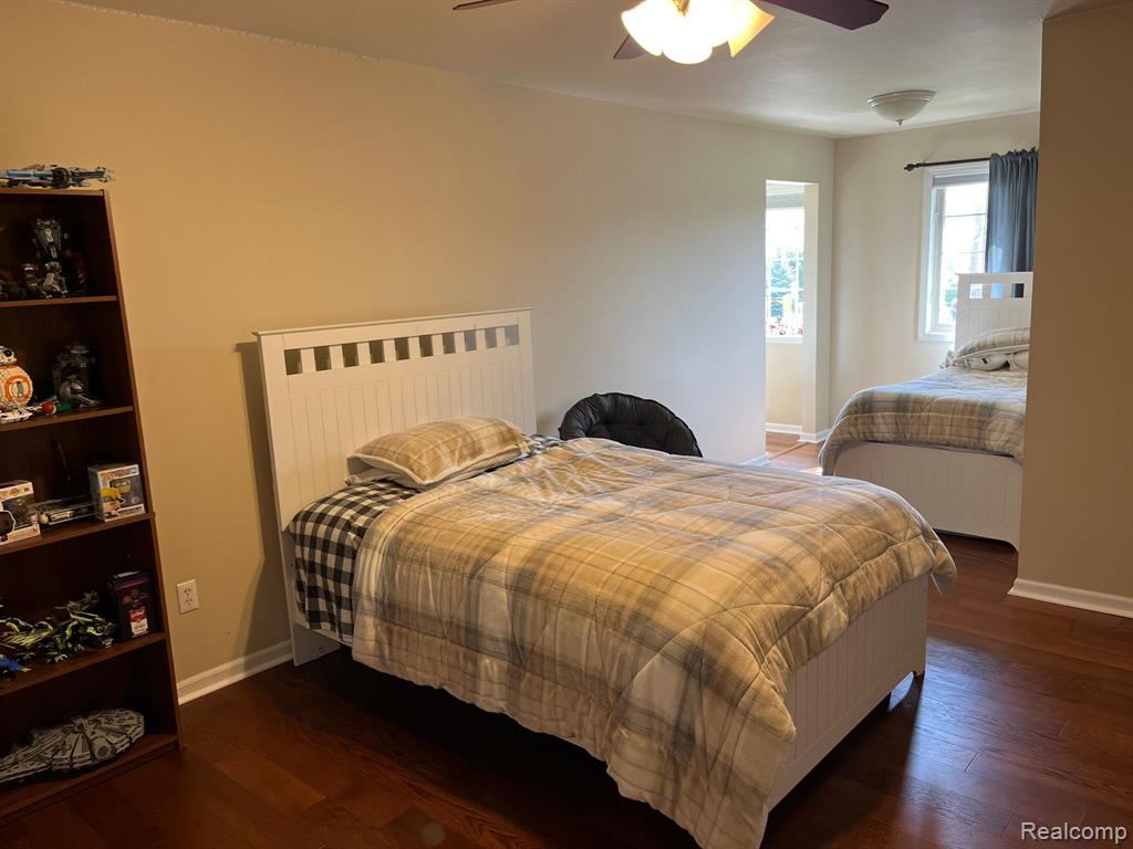 760 PEMBROKE, White Lake, MI — Photo 16
