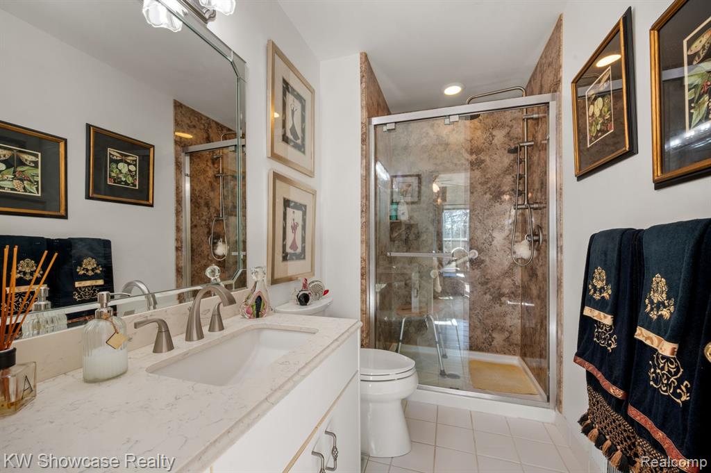 4142 Lake Stison Court, White Lake, MI 48383 — Photo 18