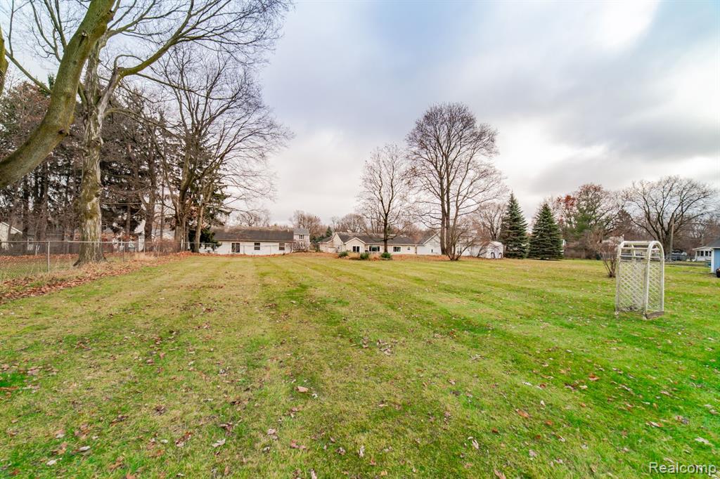 43 N GLASPIE Street, Oxford, MI 48371 — Photo 31