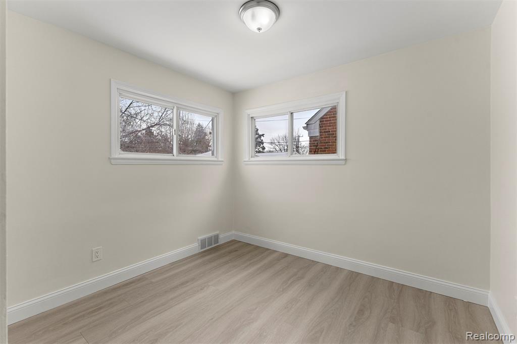 9608 Lenore, Redford, MI 48239 — Photo 17