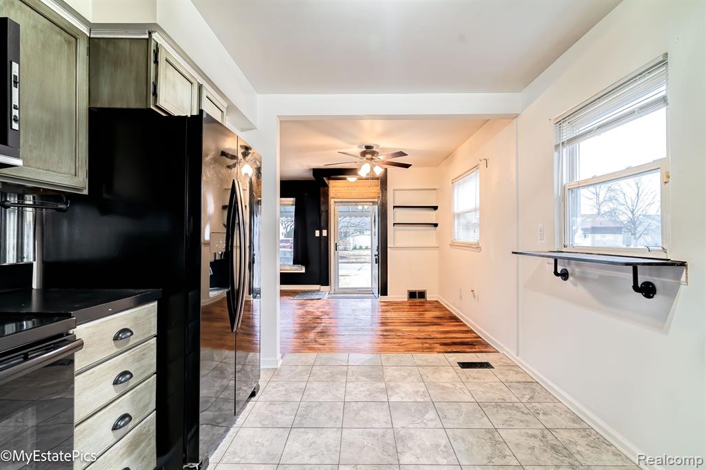 1251 CLARITA Street, Ypsilanti, MI 48198 — Photo 41