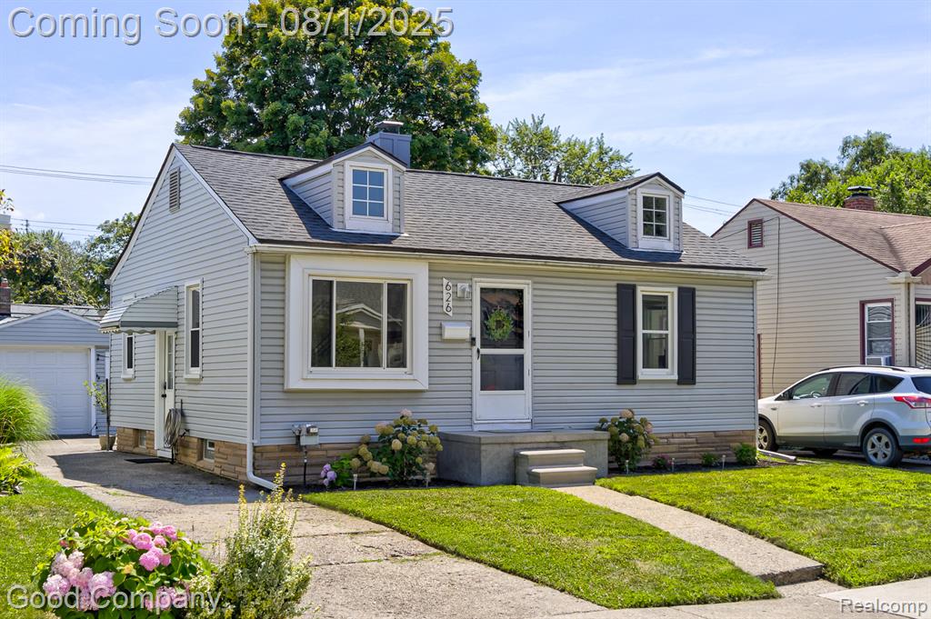 626 E Shevlin Avenue, Hazel Park, MI 48030 — front exterior