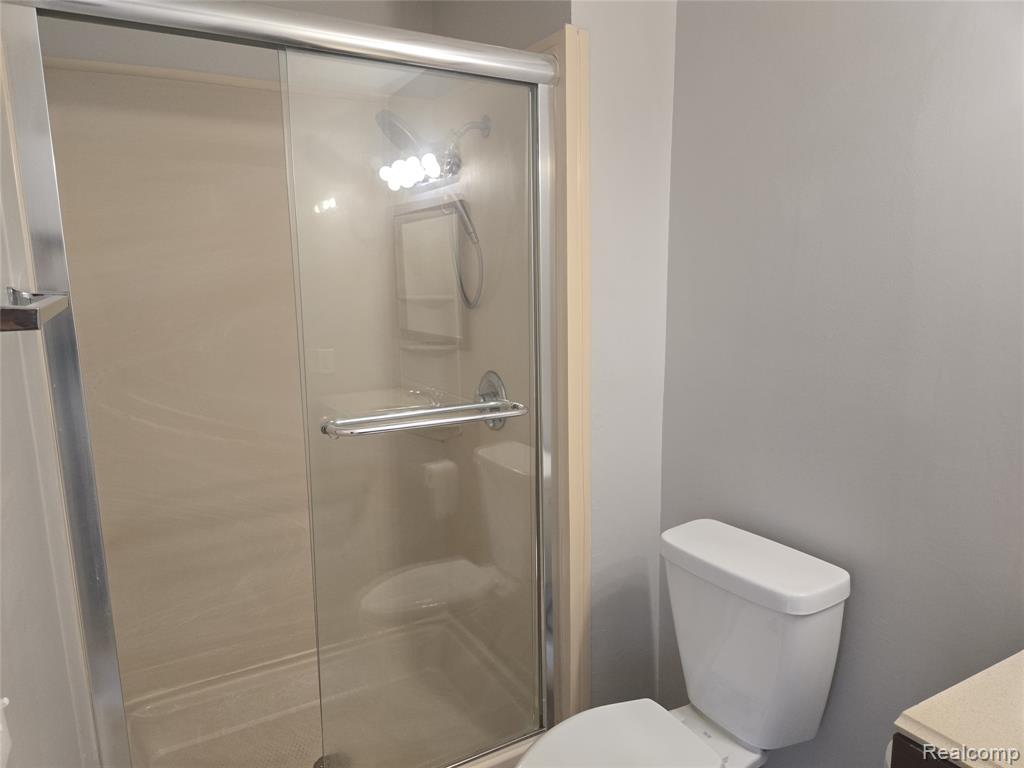 5353 Wright Way W, West Bloomfield, MI — Photo 32